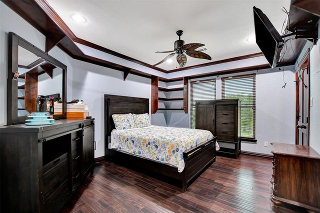 20 Lakefield Boulevard, Magnolia, TX 77355