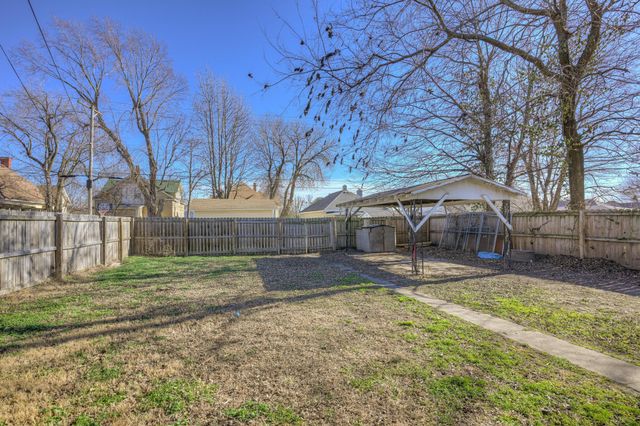 2025 S Connor Avenue, Joplin, MO 64804