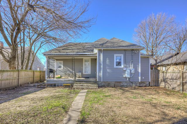 2025 S Connor Avenue, Joplin, MO 64804