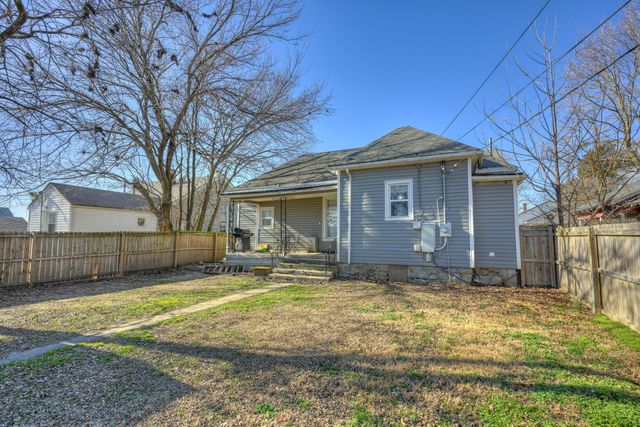 2025 S Connor Avenue, Joplin, MO 64804