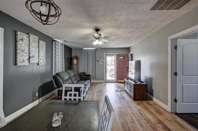 2025 S Connor Avenue, Joplin, MO 64804