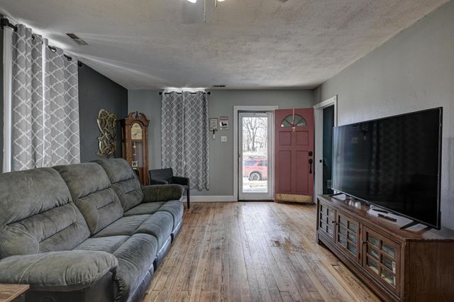 2025 S Connor Avenue, Joplin, MO 64804