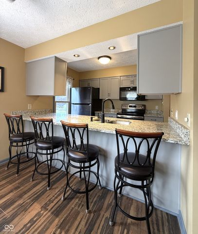 1069 Redwood Drive, Brownsburg, IN 46112