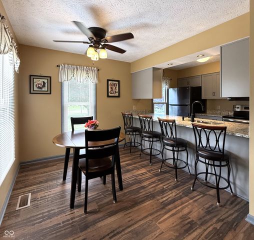 1069 Redwood Drive, Brownsburg, IN 46112