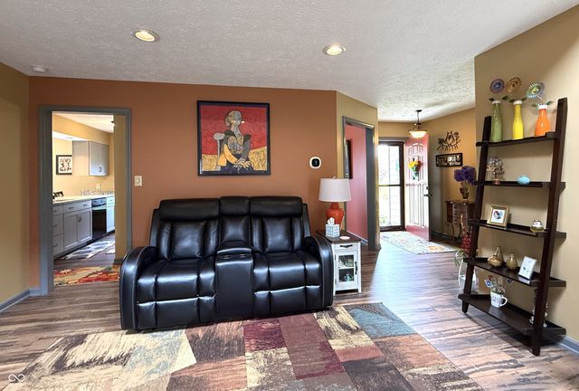 1069 Redwood Drive, Brownsburg, IN 46112
