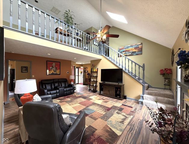 1069 Redwood Drive, Brownsburg, IN 46112