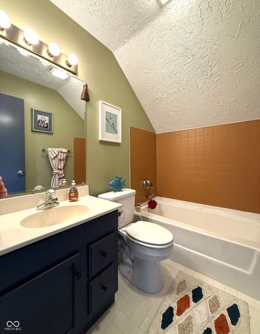 1069 Redwood Drive, Brownsburg, IN 46112