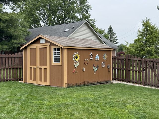 1069 Redwood Drive, Brownsburg, IN 46112