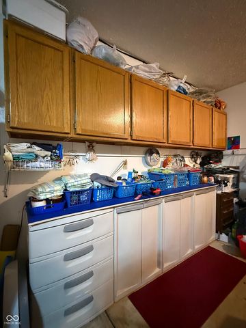1069 Redwood Drive, Brownsburg, IN 46112