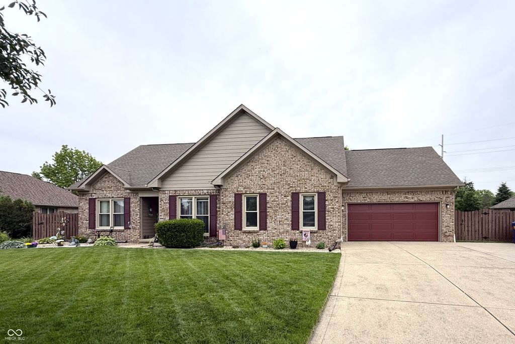1069 Redwood Drive, Brownsburg, IN 46112