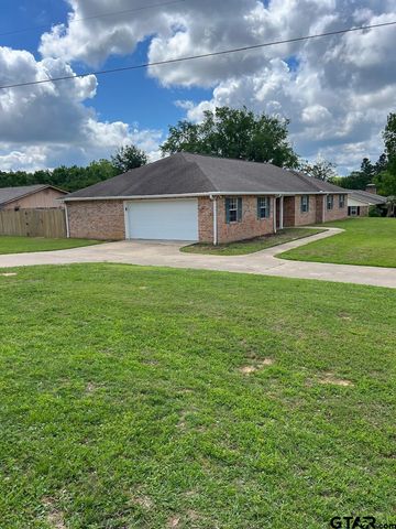 1002 S Boyd, Lindale, TX 75771