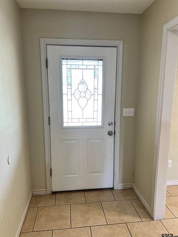 1002 S Boyd, Lindale, TX 75771