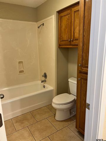 1002 S Boyd, Lindale, TX 75771