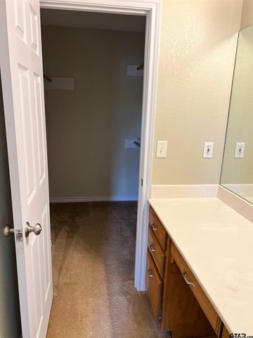 1002 S Boyd, Lindale, TX 75771