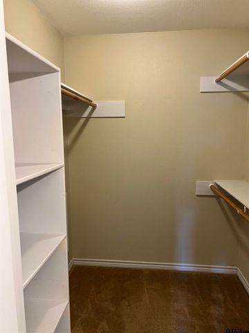 1002 S Boyd, Lindale, TX 75771