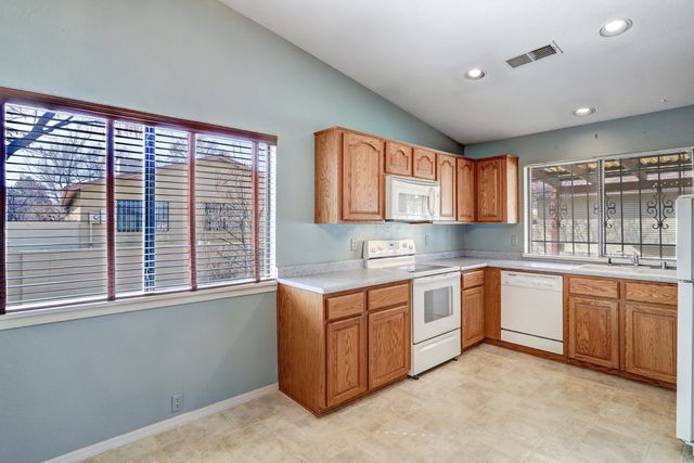 10608 Pennyback Park Drive NE, Albuquerque, NM 87123