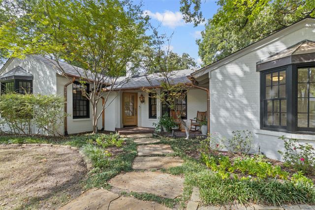 3708 Cresthaven Terrace, Fort Worth, TX 76107