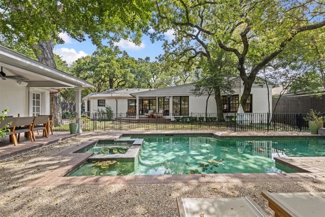 3708 Cresthaven Terrace, Fort Worth, TX 76107