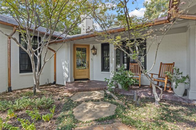 3708 Cresthaven Terrace, Fort Worth, TX 76107