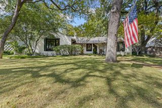3708 Cresthaven Terrace, Fort Worth, TX 76107
