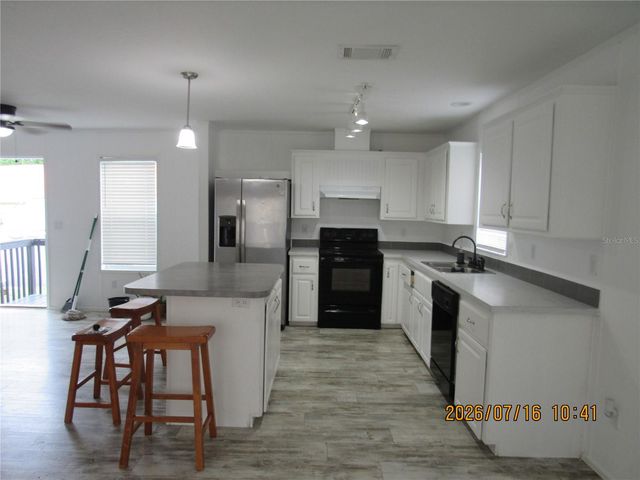11719 LAKE DRIVE, Clermont, FL 34715