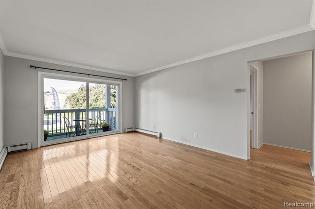 2400 Parmenter Boulevard 104, Royal Oak, MI 48073