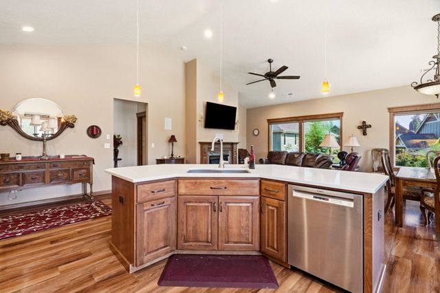 2106 E Aspen Ln, Spokane, WA 99205