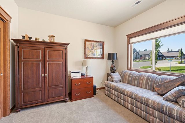 2106 E Aspen Ln, Spokane, WA 99205