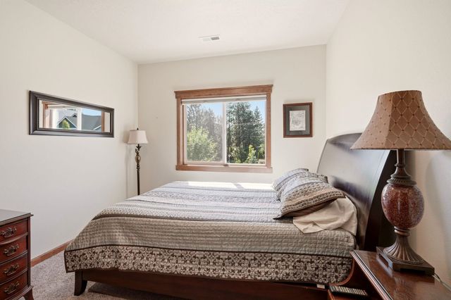 2106 E Aspen Ln, Spokane, WA 99205