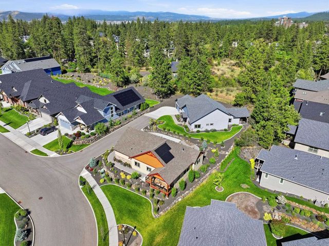 2106 E Aspen Ln, Spokane, WA 99205