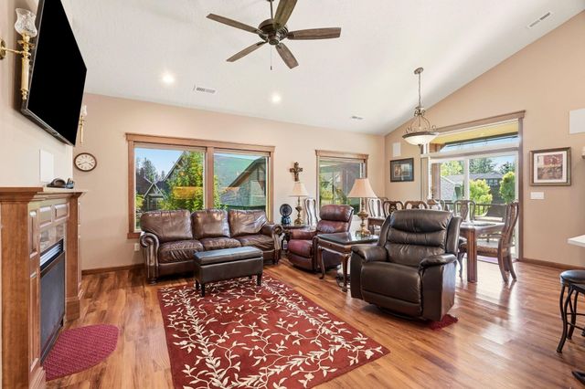 2106 E Aspen Ln, Spokane, WA 99205