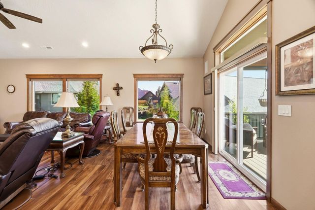 2106 E Aspen Ln, Spokane, WA 99205
