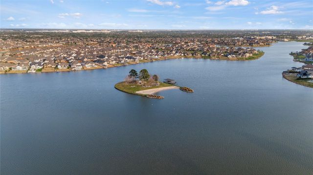 11203 Whitecap Bay Circle, Cypress, TX 77433