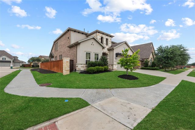11203 Whitecap Bay Circle, Cypress, TX 77433