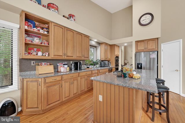 71 FORREST HILLS DR, Voorhees, NJ 08043