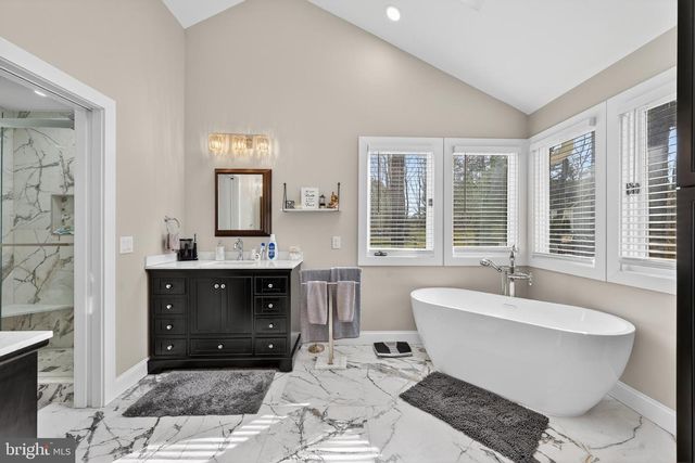 71 FORREST HILLS DR, Voorhees, NJ 08043