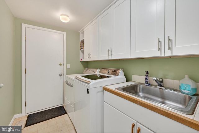 71 FORREST HILLS DR, Voorhees, NJ 08043