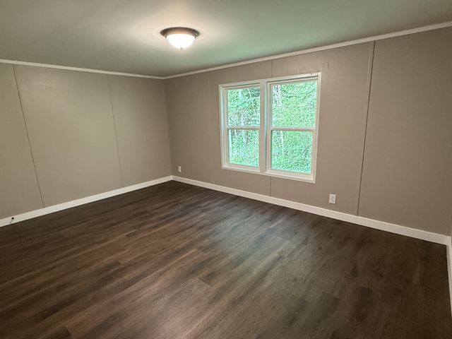 8149 McMinnville Hwy, Doyle, TN 38559