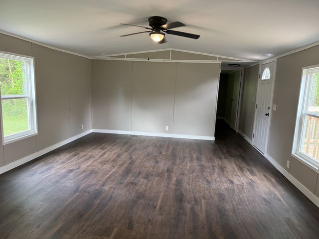 8149 McMinnville Hwy, Doyle, TN 38559