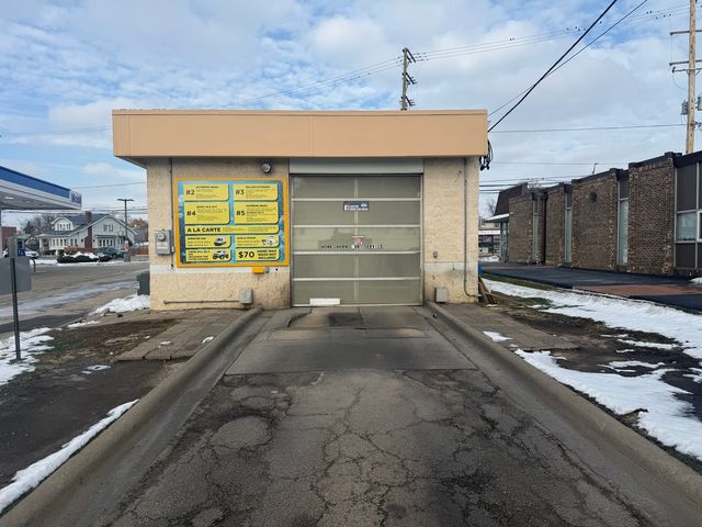 1585 Rand Road C, Des Plaines, IL 60016