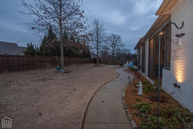 4270 Farmington Cove, Jonesboro, AR 72404