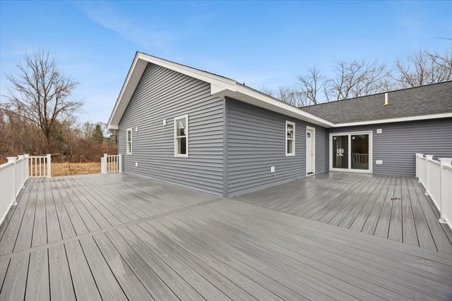 300-C Prospect Hill St, Taunton, MA 02780