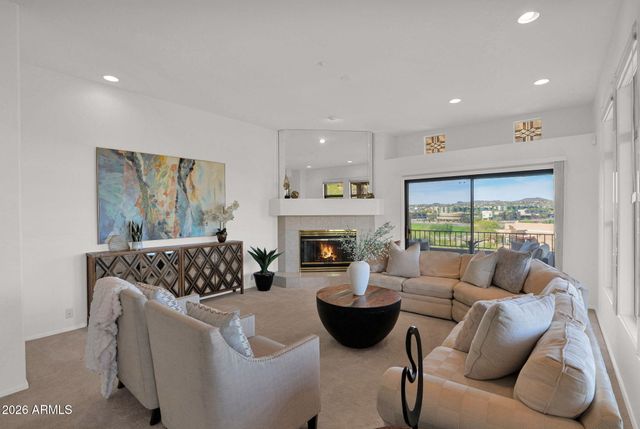 13013 N PANORAMA Drive 221, Fountain Hills, AZ 85268