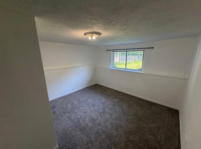 2591 W Pine Lane, Holland, MI 49424