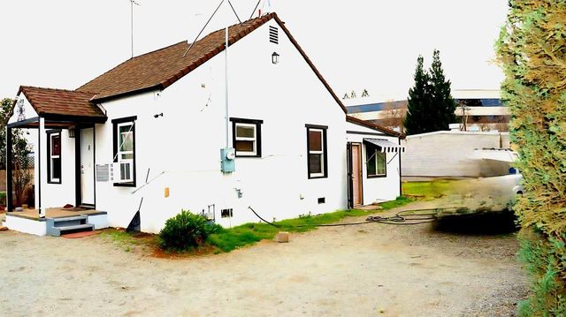 1332 Dixieanne Ave, Sacramento, CA 95815