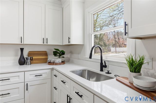 1946 Bishop St, Petersburg, VA 23805