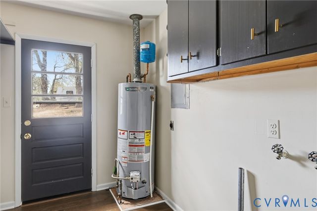 1946 Bishop St, Petersburg, VA 23805