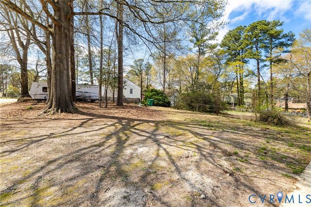 1946 Bishop St, Petersburg, VA 23805