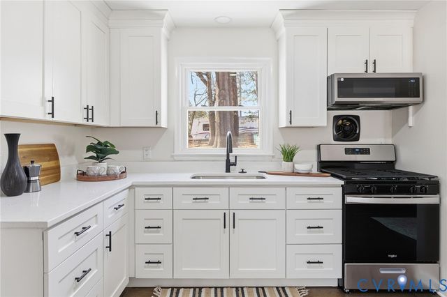 1946 Bishop St, Petersburg, VA 23805