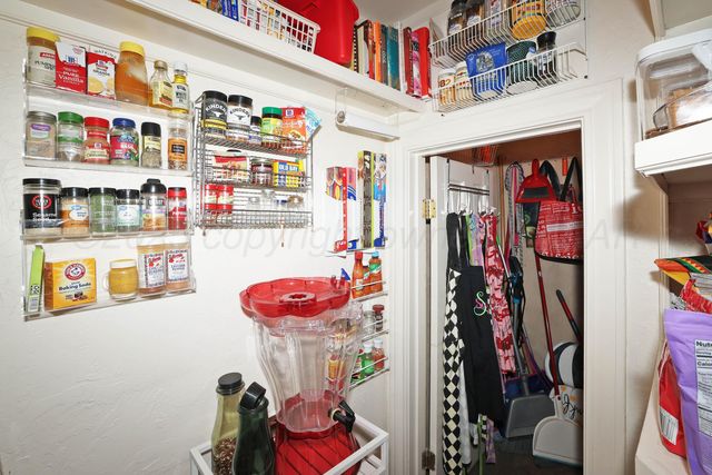 2419 S HUGHES Street, Amarillo, TX 79109